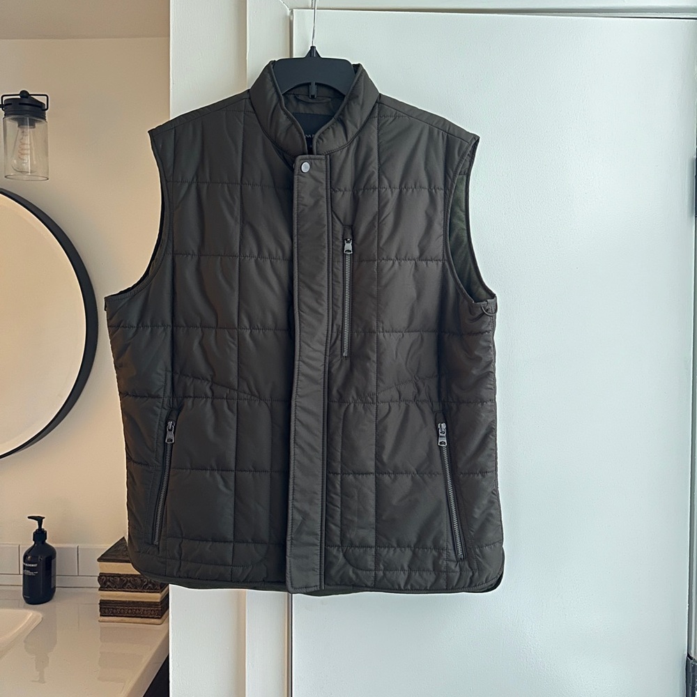 Banana Republic Men’s Vest